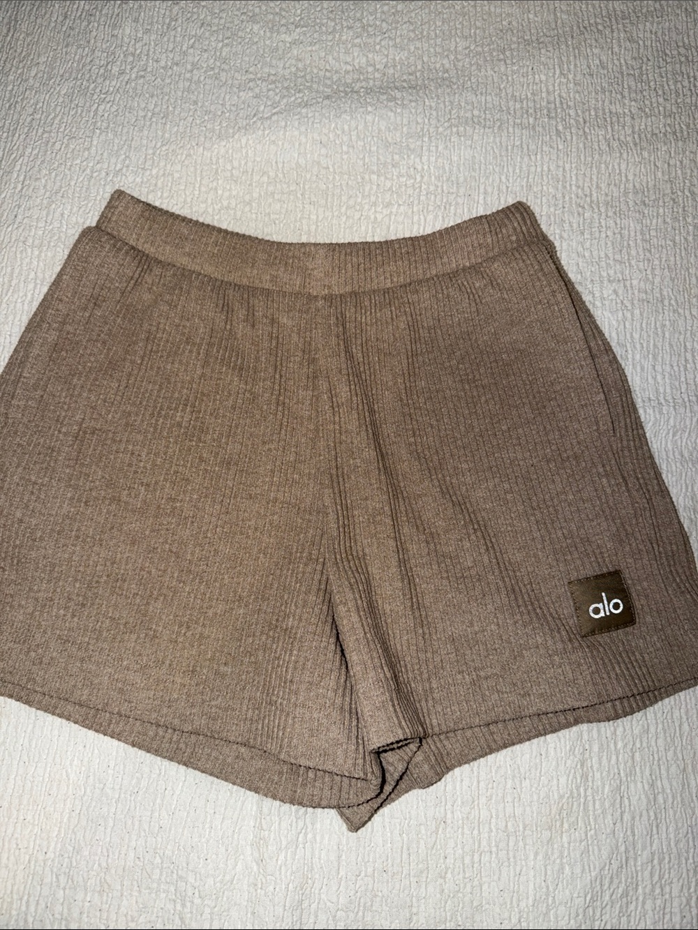 Alo Ribbed shorts